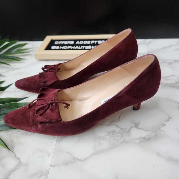 Manolo Blahnik Burgundy Suede Tassle Heels - Picture 7 of 13